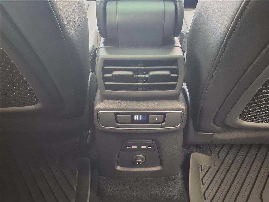 Used 2022 Audi Q4 e-tron Premium Plus w/ Premium Plus image 24