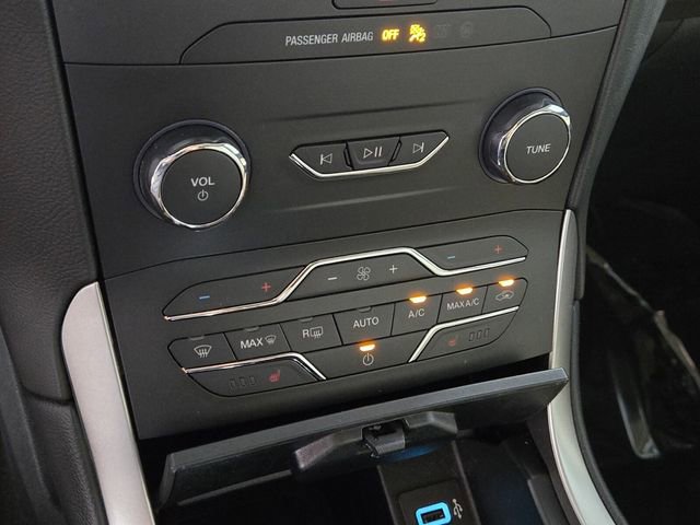 Used 2019 Ford Edge SEL w/ Equipment Group 201A FWD image 37