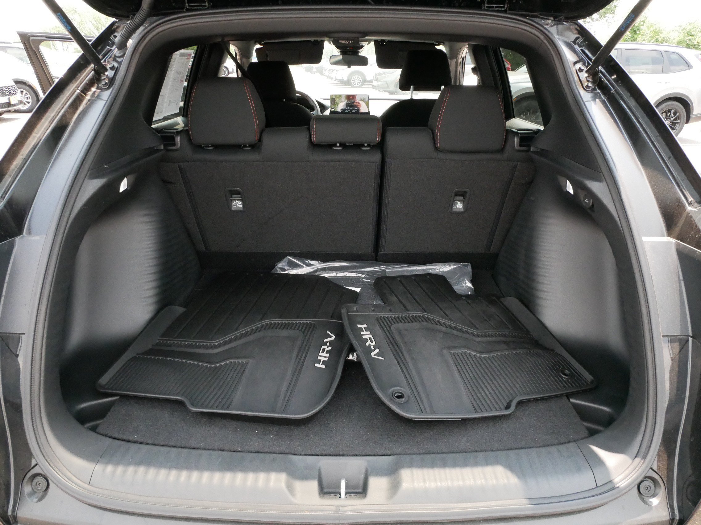 Certified 2027 Honda HR-V Sport image 18