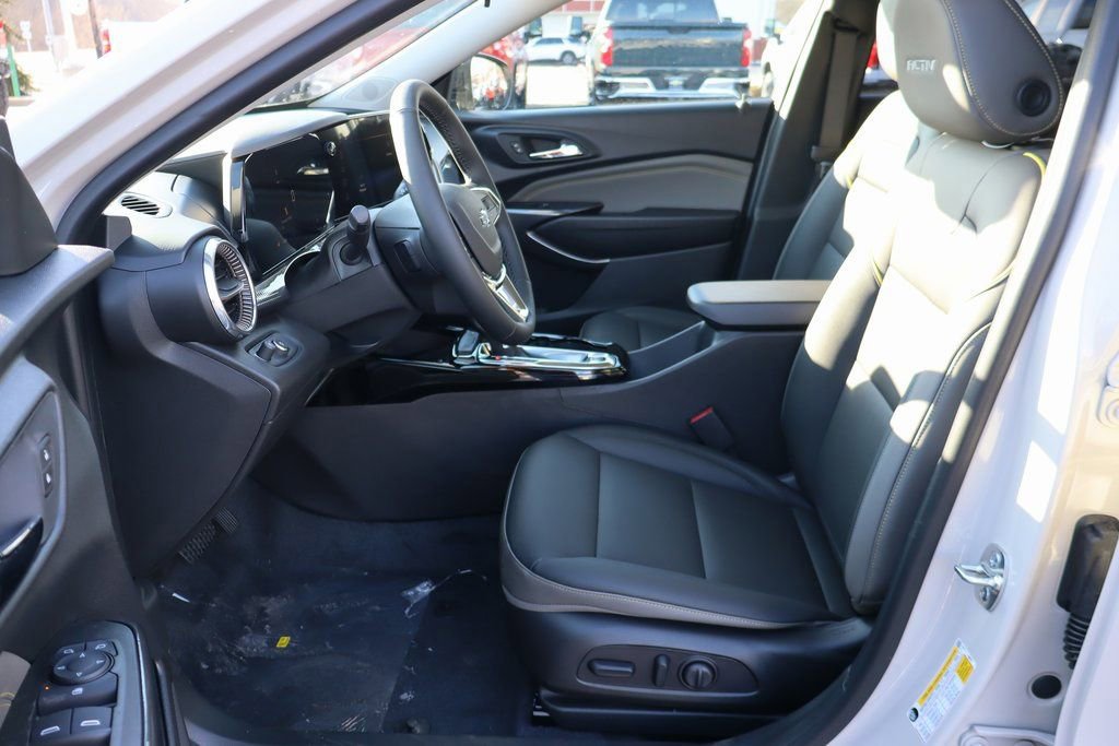 New 2026 Chevrolet Trax ACTIV w/ Sunroof Package image 5