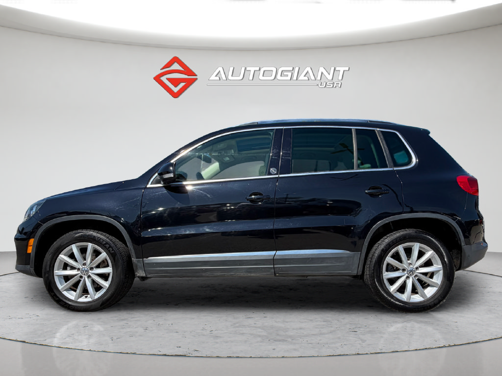 Used 2017 Volkswagen Tiguan Wolfsburg Edition FWD image 2