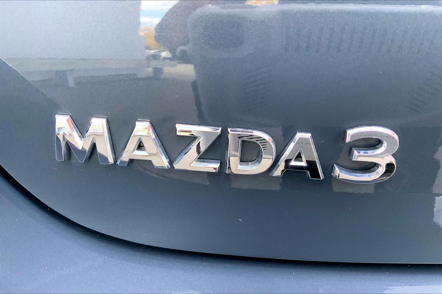 Used 2023 MAZDA MAZDA3 s FWD image 9