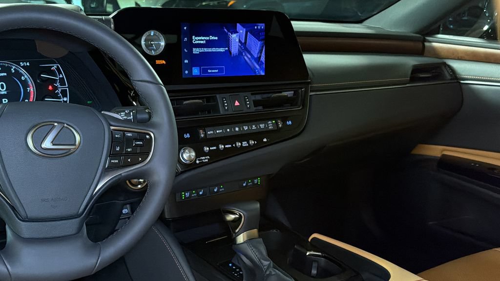 Certified 2024 Lexus ES 350 w/ Premium Package FWD image 16