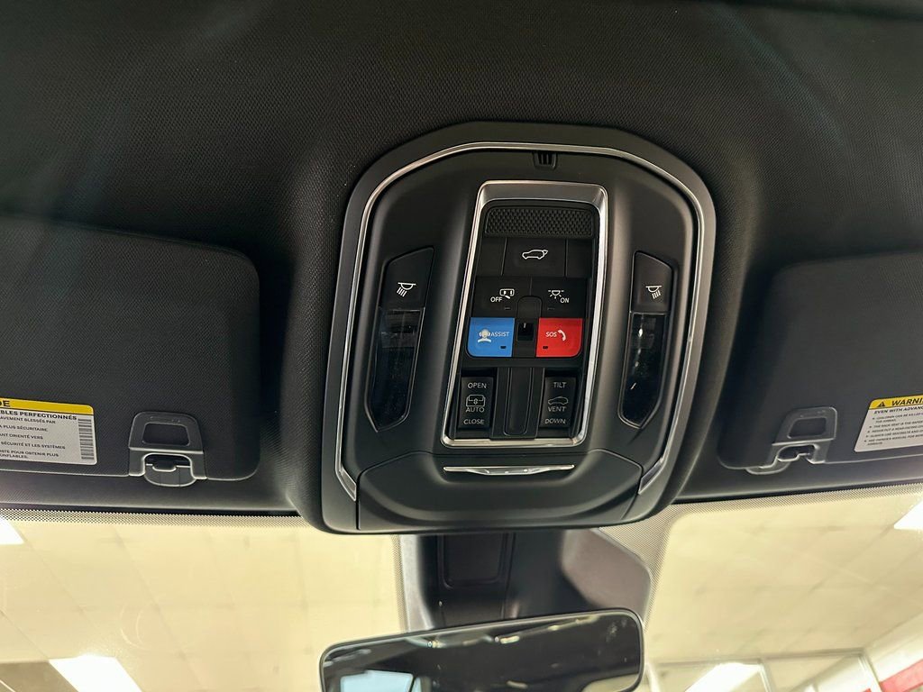 New 2026 Jeep Grand Cherokee Laredo X AWD/4WD image 36