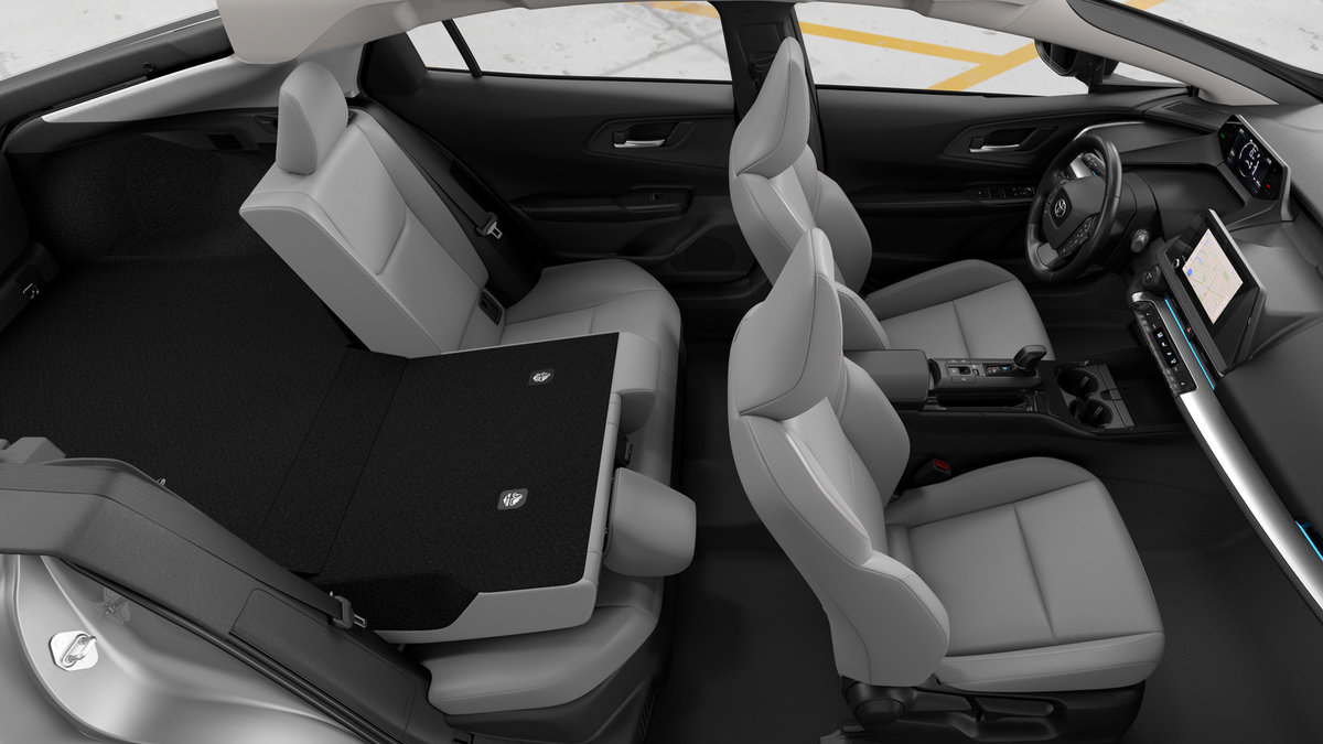 New 2027 Toyota Prius XLE FWD image 4