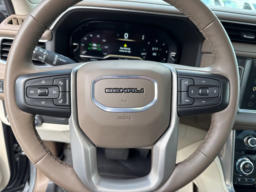 Used 2024 GMC Yukon XL Denali AWD/4WD image 27