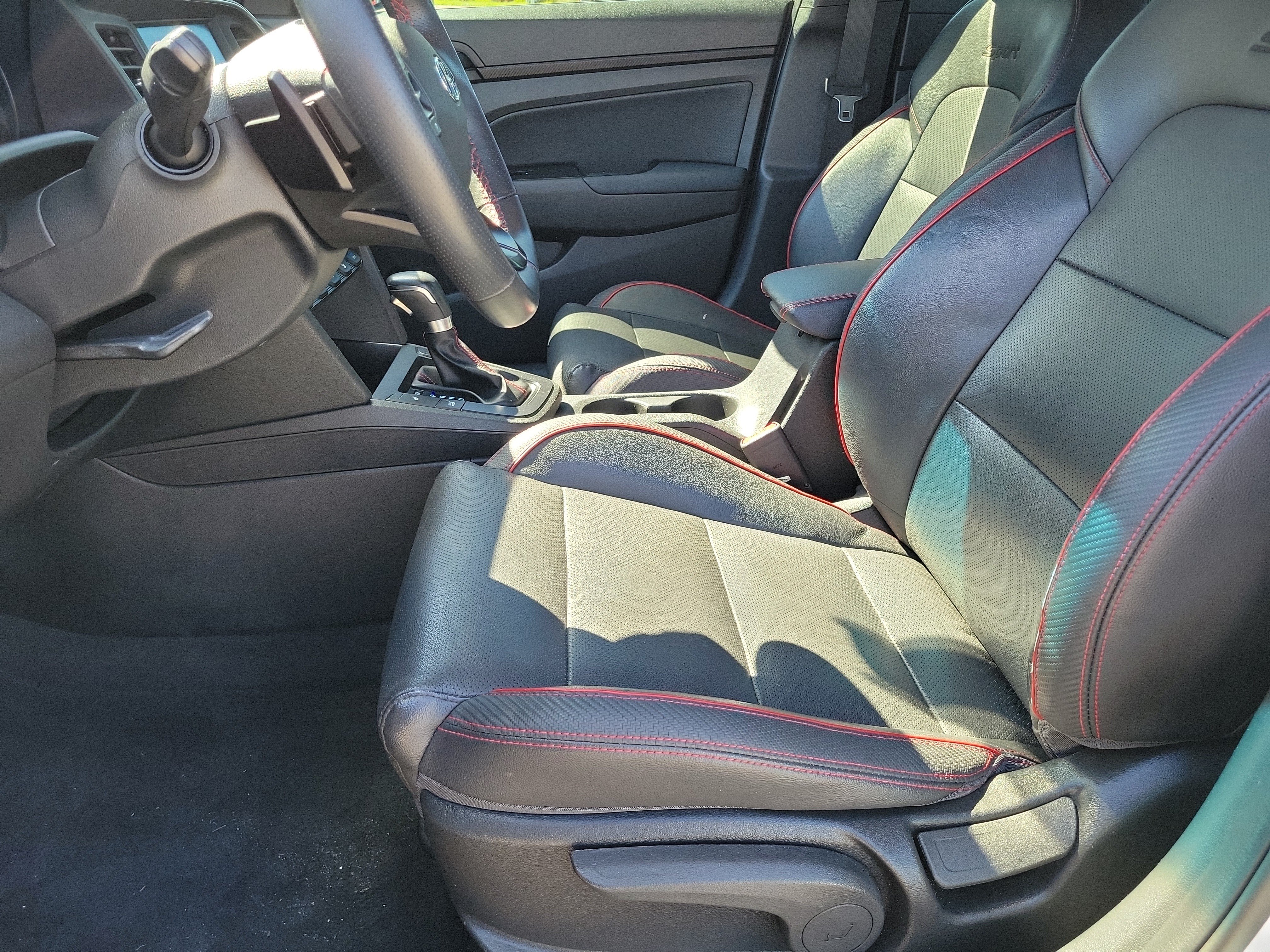 Used 2020 Hyundai Elantra Sport w/ Cargo Package (C1) FWD image 18
