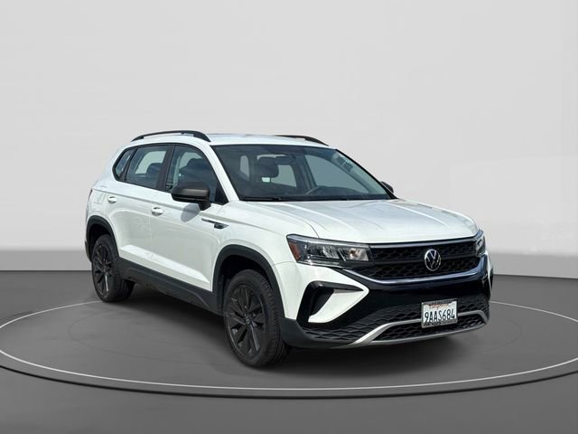 Certified 2022 Volkswagen Taos S image 1