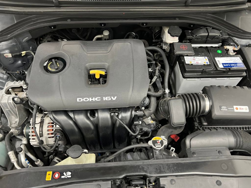 Used 2017 Hyundai Elantra SE image 25