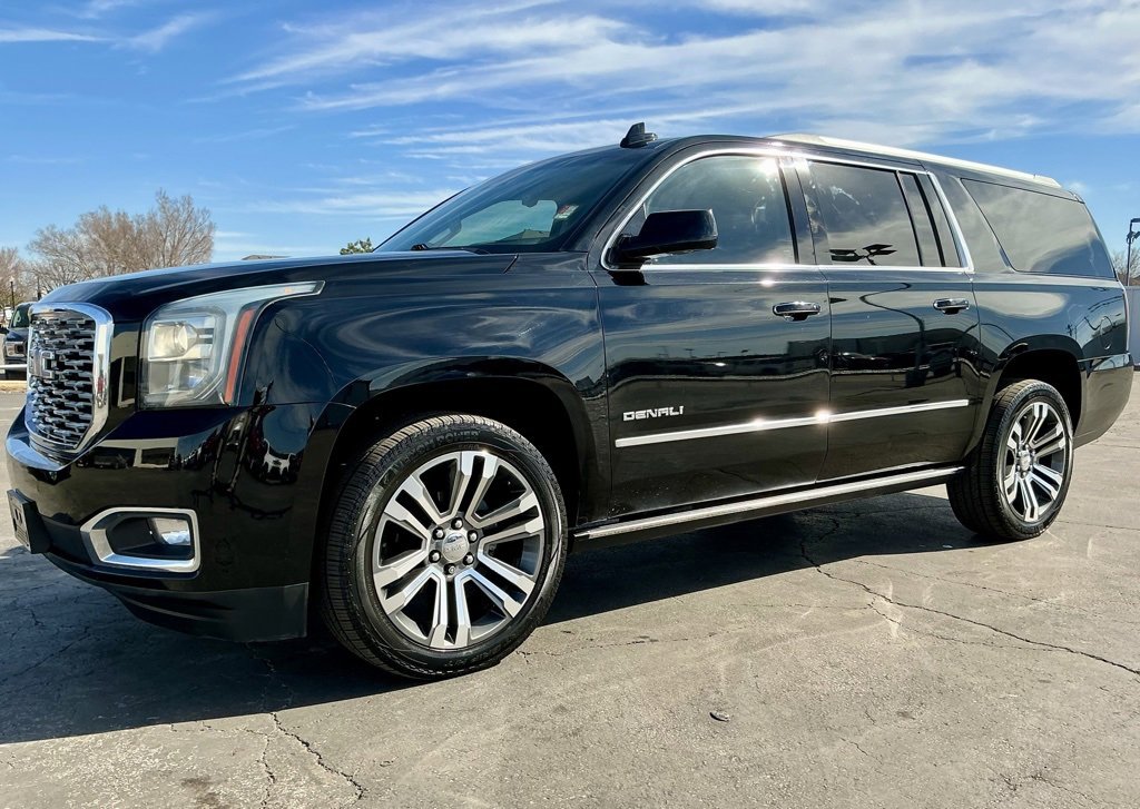 Used 2019 GMC Yukon XL Denali w/ Denali Ultimate Package image 7