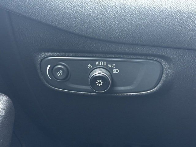 Certified 2023 Chevrolet Equinox LT image 32