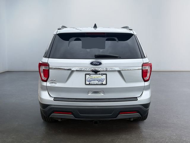 Used 2019 Ford Explorer XLT image 4