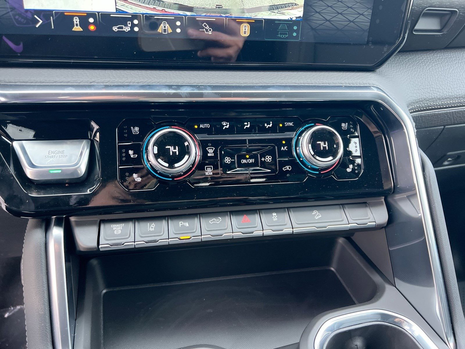 New 2026 GMC Sierra 3500 Denali w/ Denali Reserve Package image 19