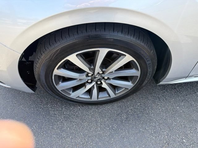 Used 2019 Lincoln Continental Premiere FWD image 11