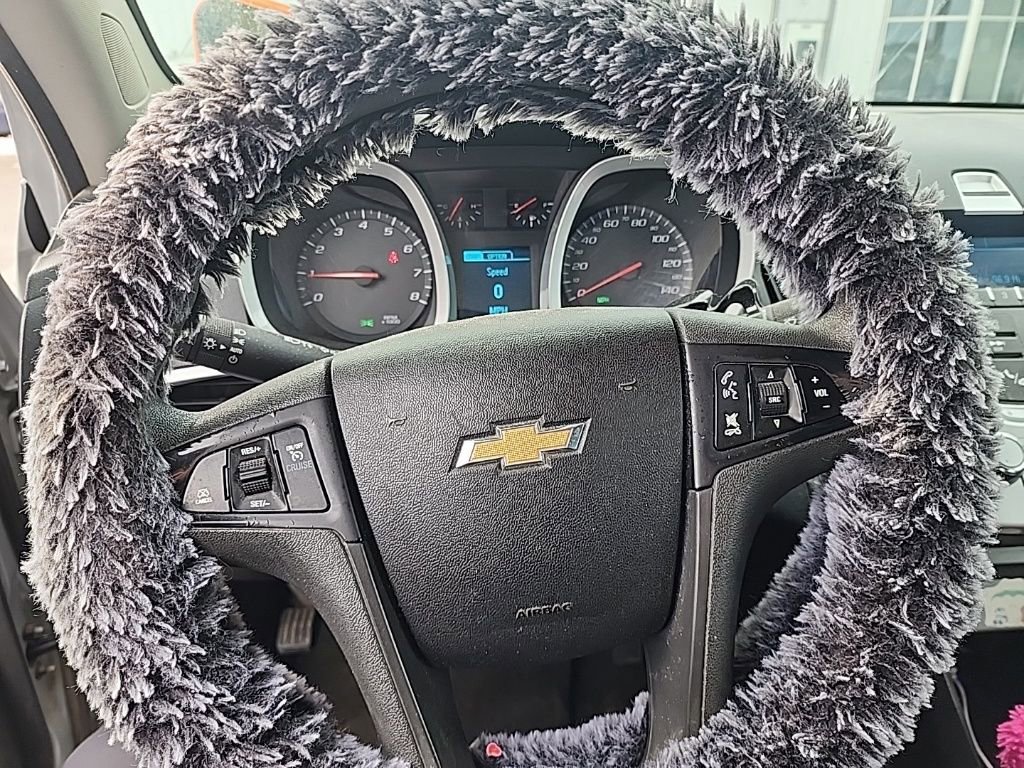 Used 2015 Chevrolet Equinox LS image 9