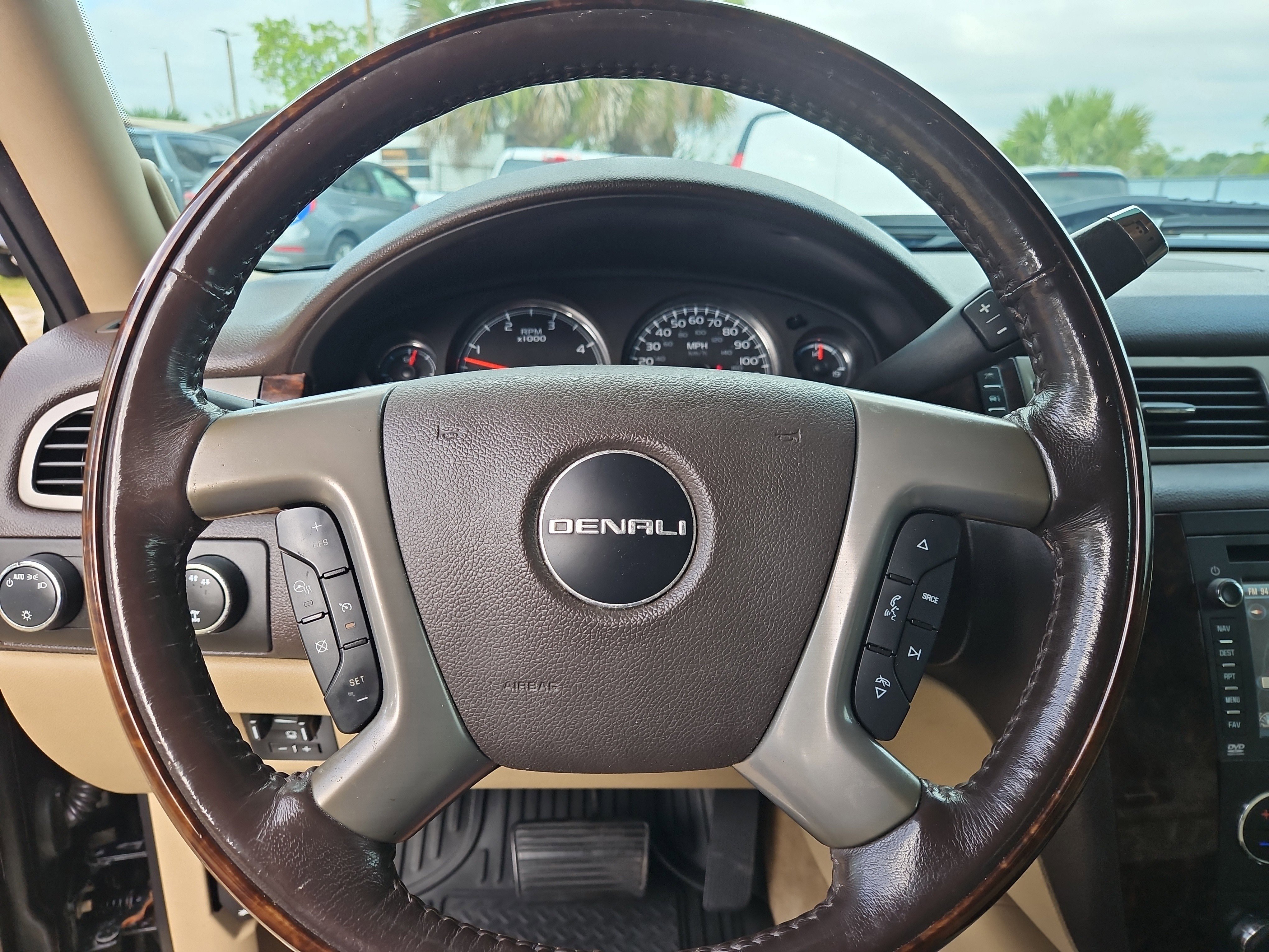 Used 2014 GMC Sierra 2500 Denali image 20