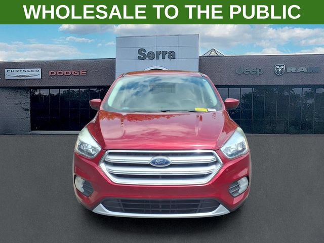 Used 2019 Ford Escape SE FWD image 2
