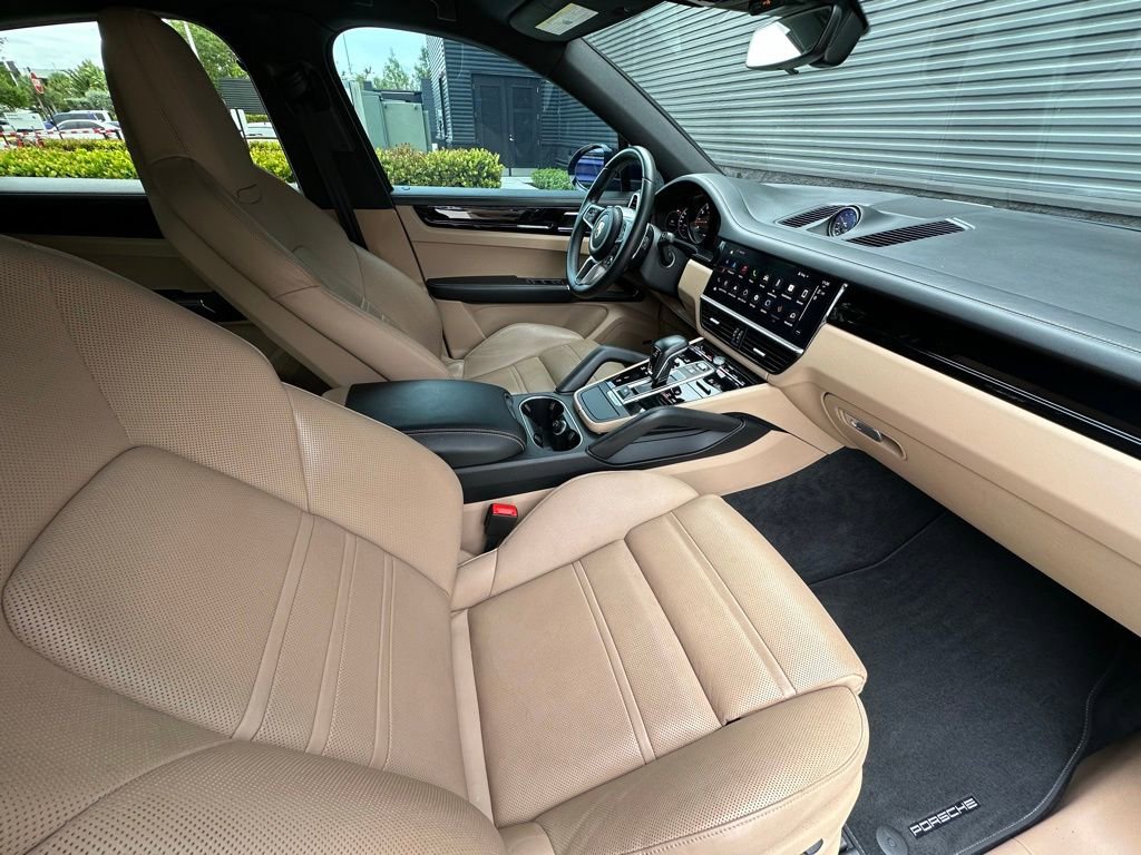 Certified 2023 Porsche Cayenne S AWD/4WD image 40