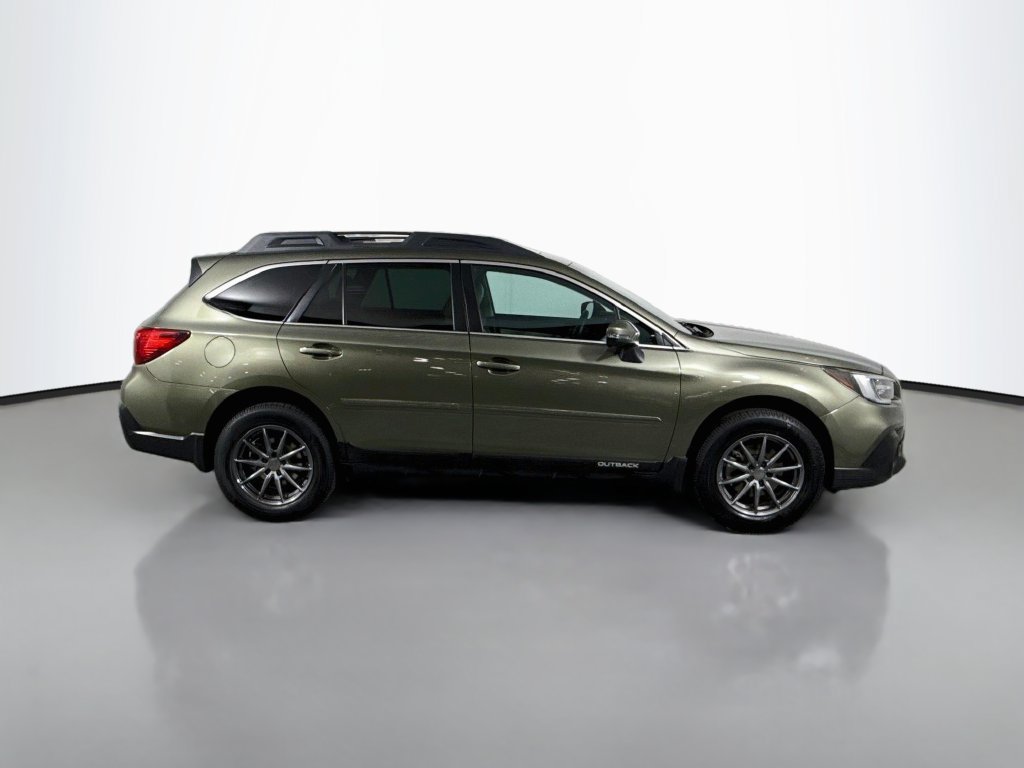 Used 2019 Subaru Outback 3.6R Limited w/ Popular Package #2 AWD/4WD image 4