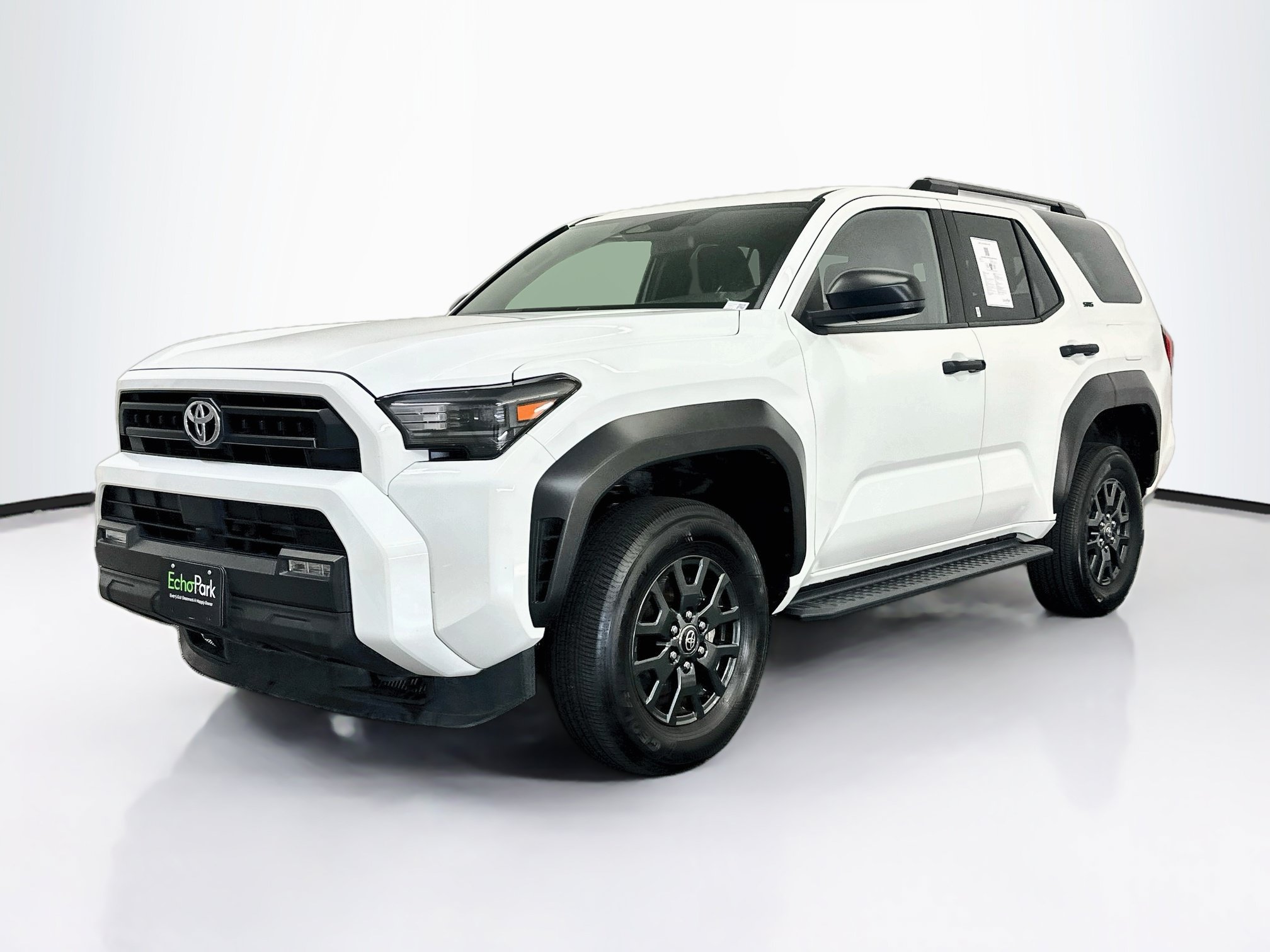 Used 2025 Toyota 4Runner SR5 AWD/4WD image 3