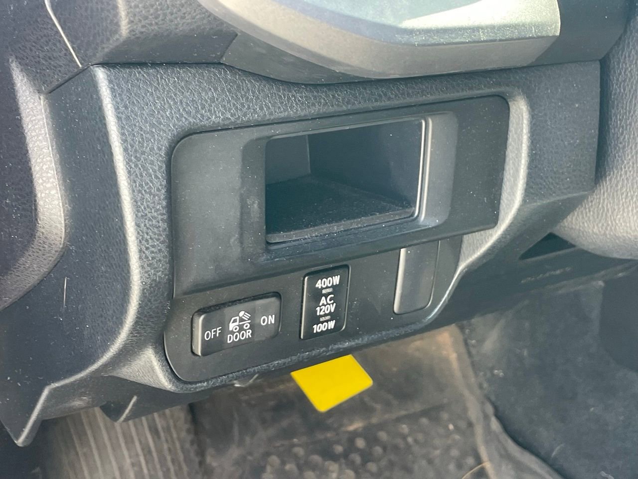 Used 2016 Toyota Tacoma TRD Sport w/ Towing Package AWD/4WD image 7