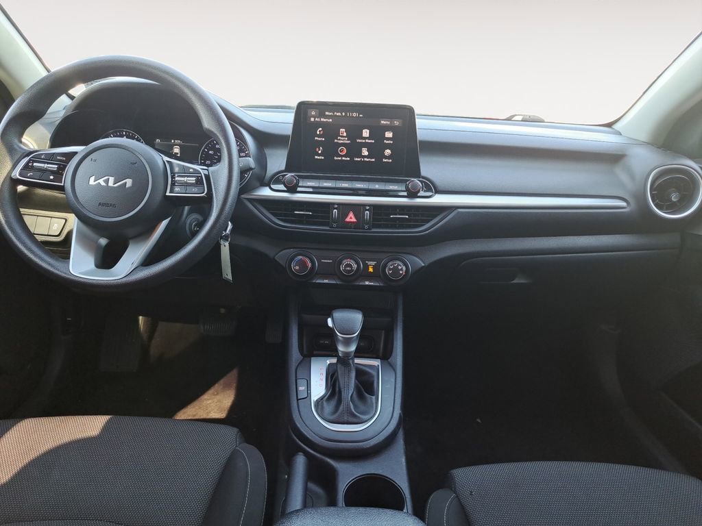 Used 2024 Kia Forte LXS image 10