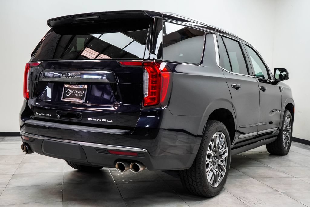 Used 2023 GMC Yukon Denali Ultimate AWD/4WD image 15