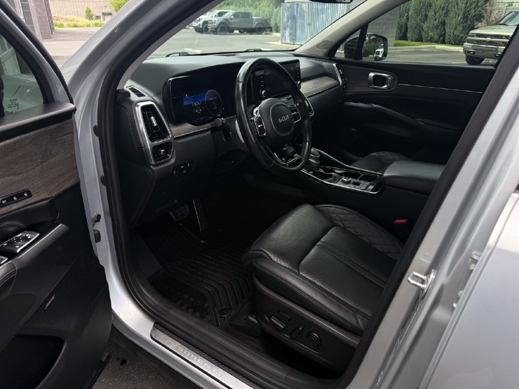 Used 2022 Kia Sorento SX Prestige AWD/4WD image 22