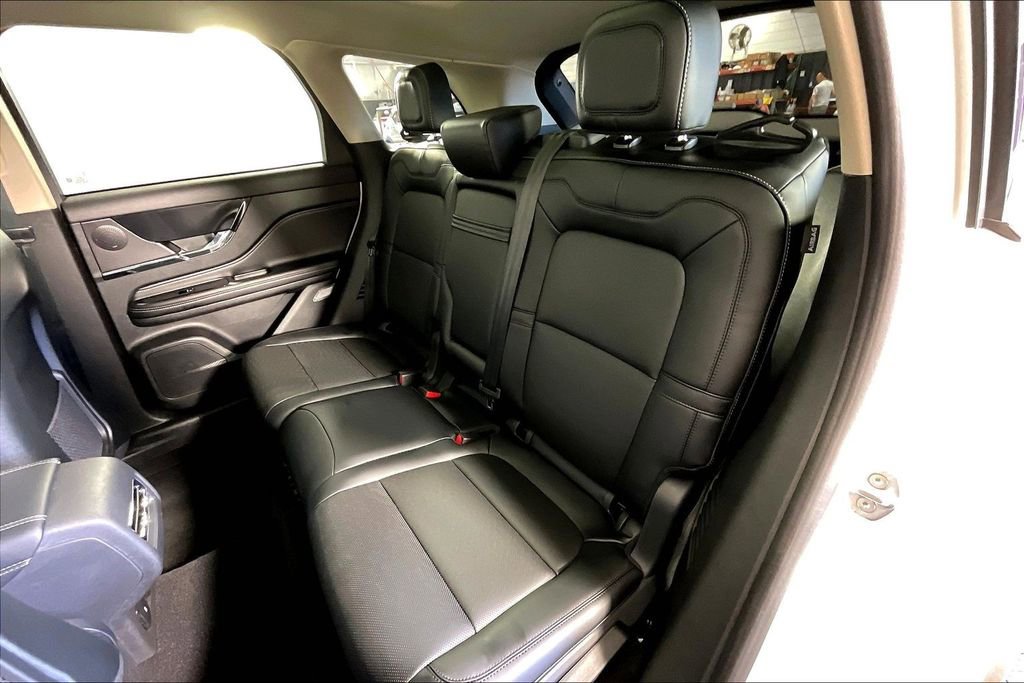 Used 2026 Lincoln Corsair Premiere image 37