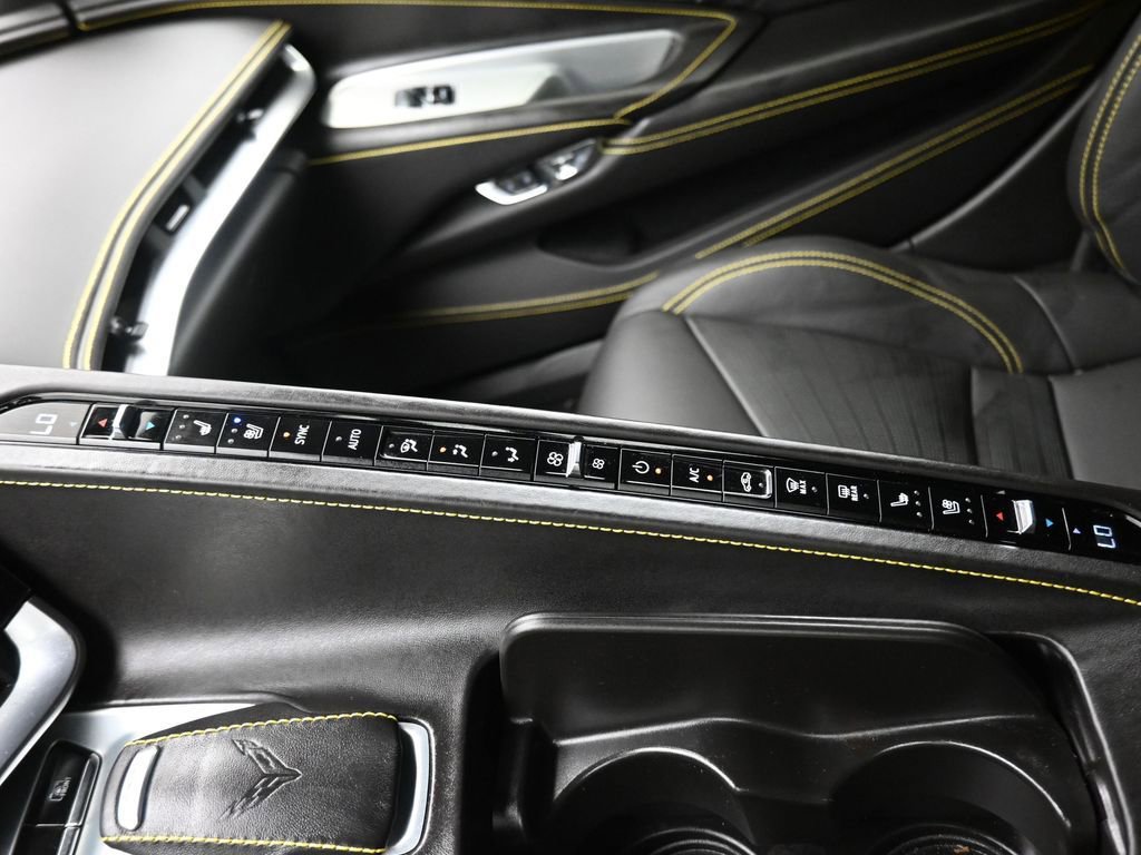Used 2023 Chevrolet Corvette Z06 RWD image 31