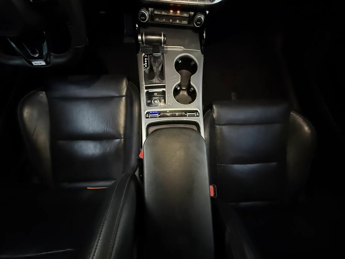 Used 2020 Kia Stinger GT1 RWD image 48