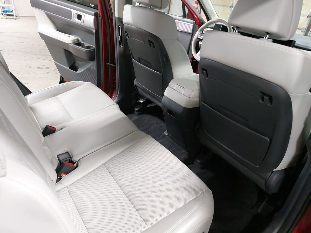 Certified 2025 Hyundai Santa Fe SEL image 11