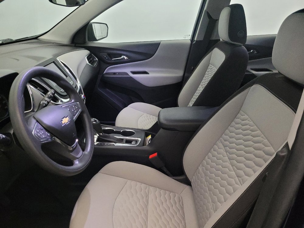 Used 2021 Chevrolet Equinox LS AWD/4WD image 17