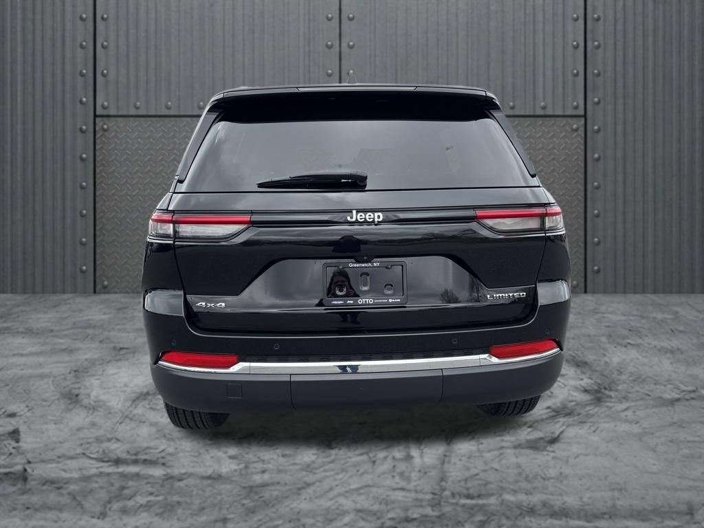 Used 2023 Jeep Grand Cherokee Limited AWD/4WD image 6