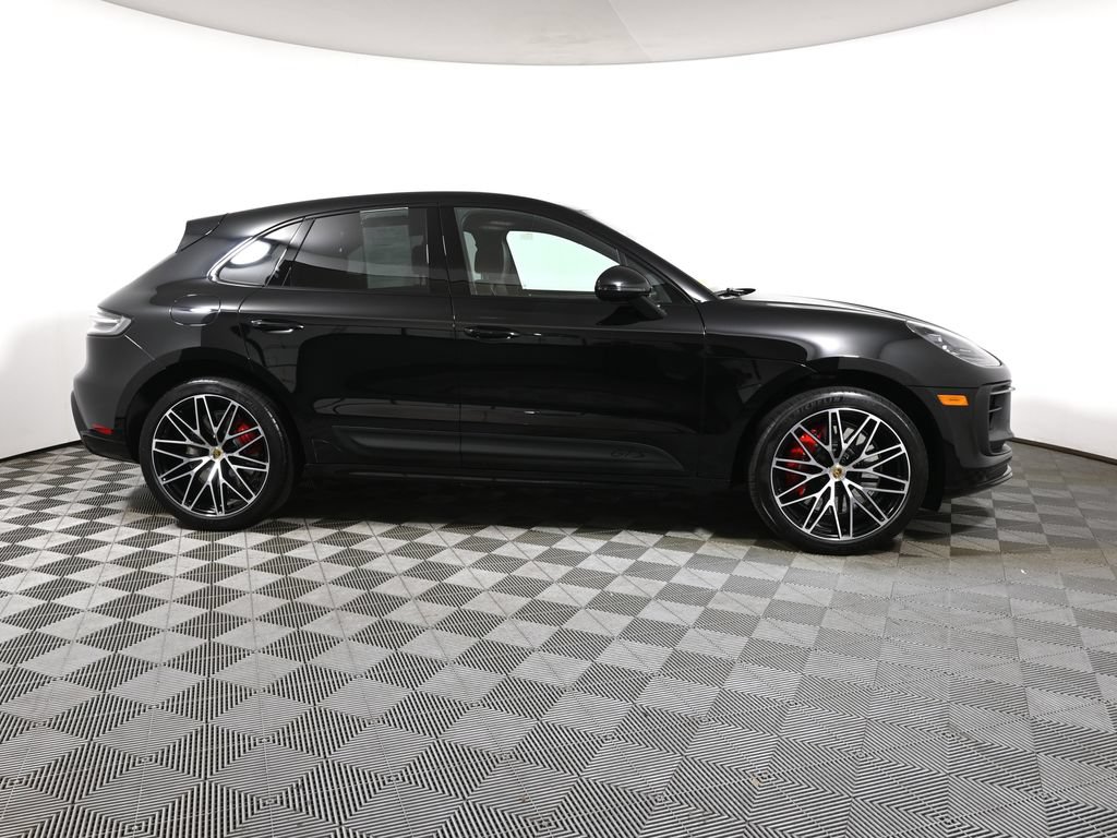 Used 2024 Porsche Macan GTS AWD/4WD image 8