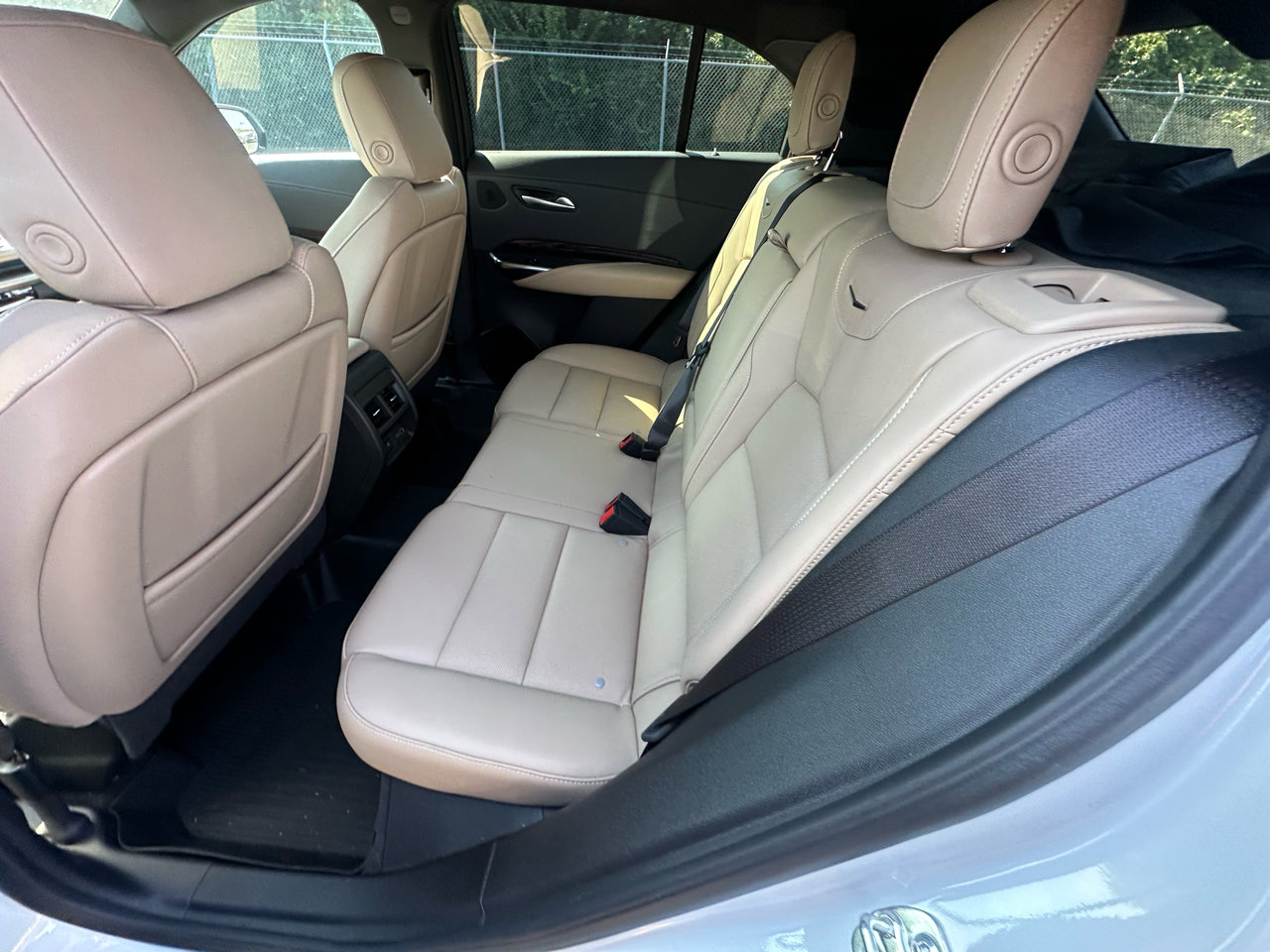 Used 2025 Cadillac XT4 Premium Luxury w/ Technology Package image 12