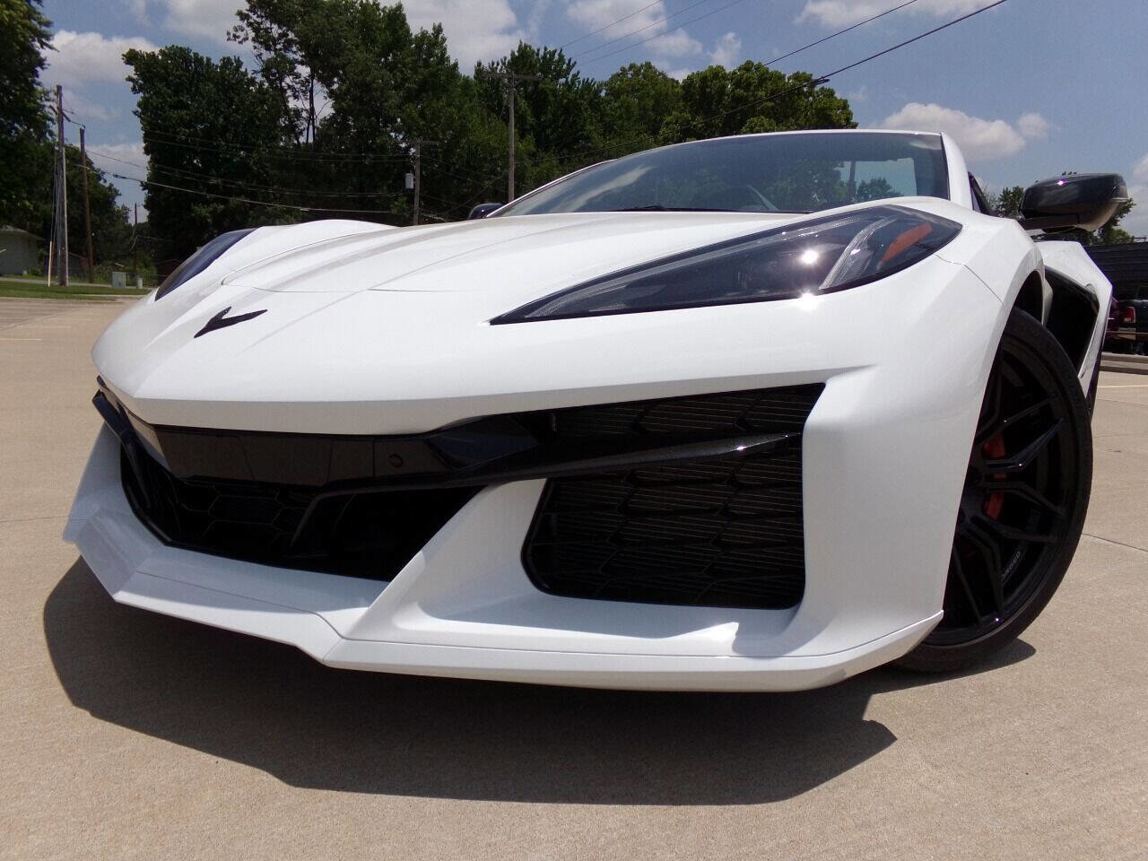 Used 2023 Chevrolet Corvette Z06 w/ 3LZ 70th Anniversary w/ Stealth Interior Trim Package image 9