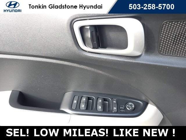 Used 2020 Hyundai Venue SEL w/ Convenience Package image 10