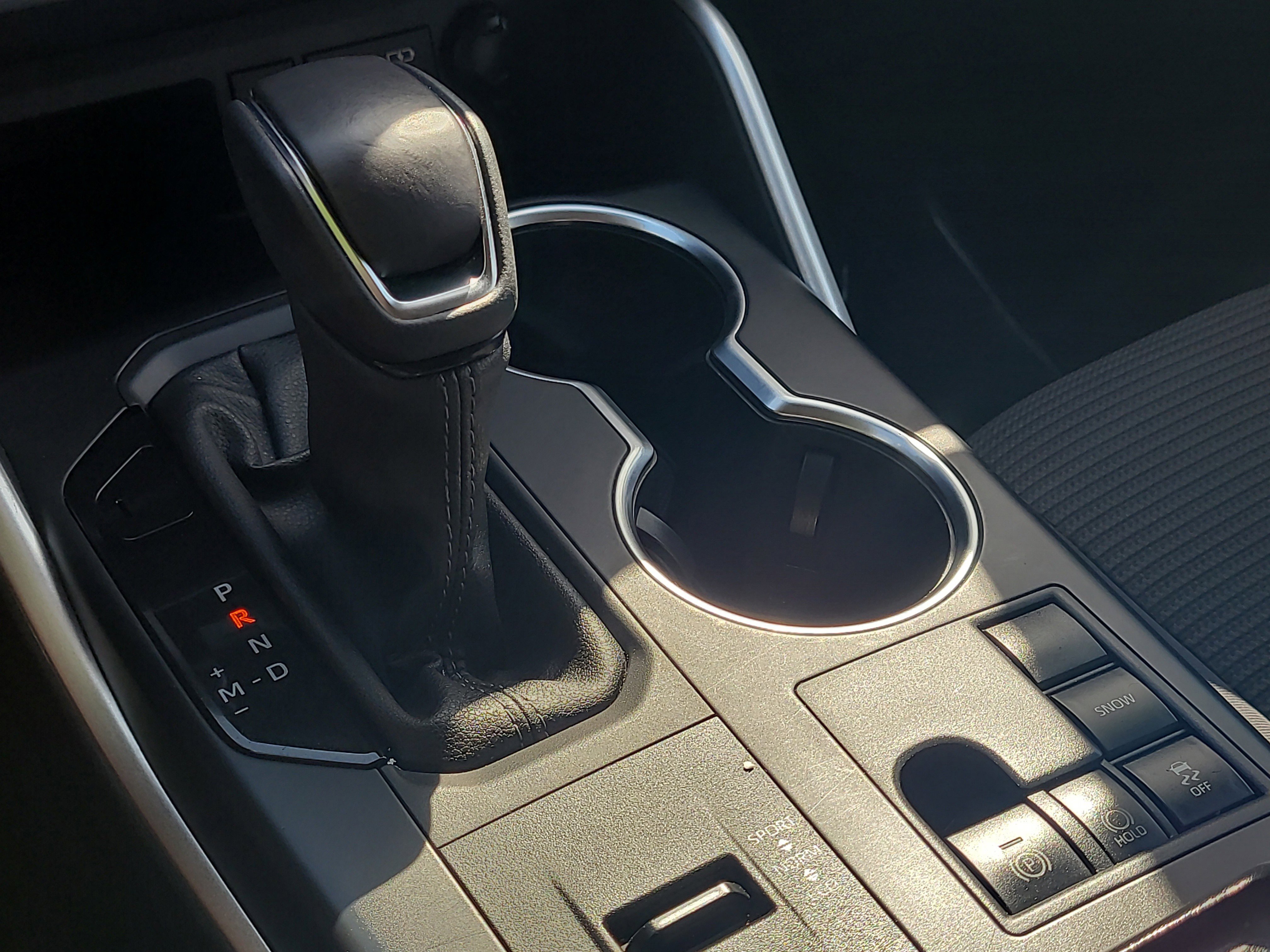 Certified 2025 Toyota Highlander LE image 28