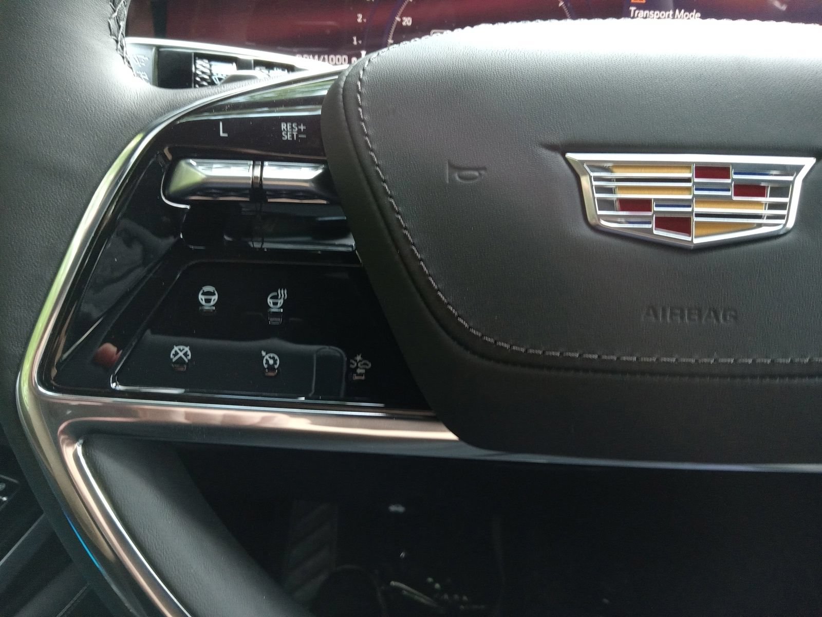 New 2026 Cadillac Escalade ESV Platinum Luxury w/ LPO, Floor Liner Package AWD/4WD image 21