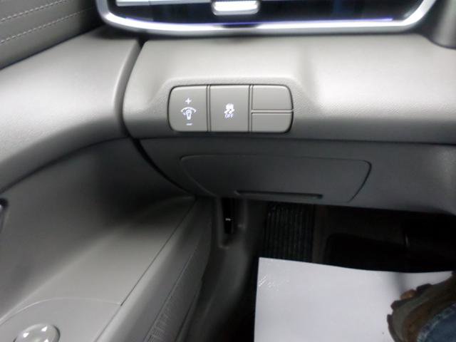 Used 2024 Hyundai Elantra SEL image 20