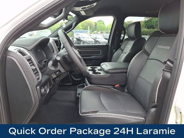 Used 2026 RAM 2500 Laramie AWD/4WD image 2