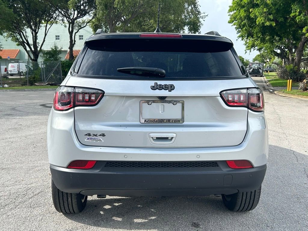New 2025 Jeep Compass Limited w/ Sun & Sound Group AWD/4WD image 6