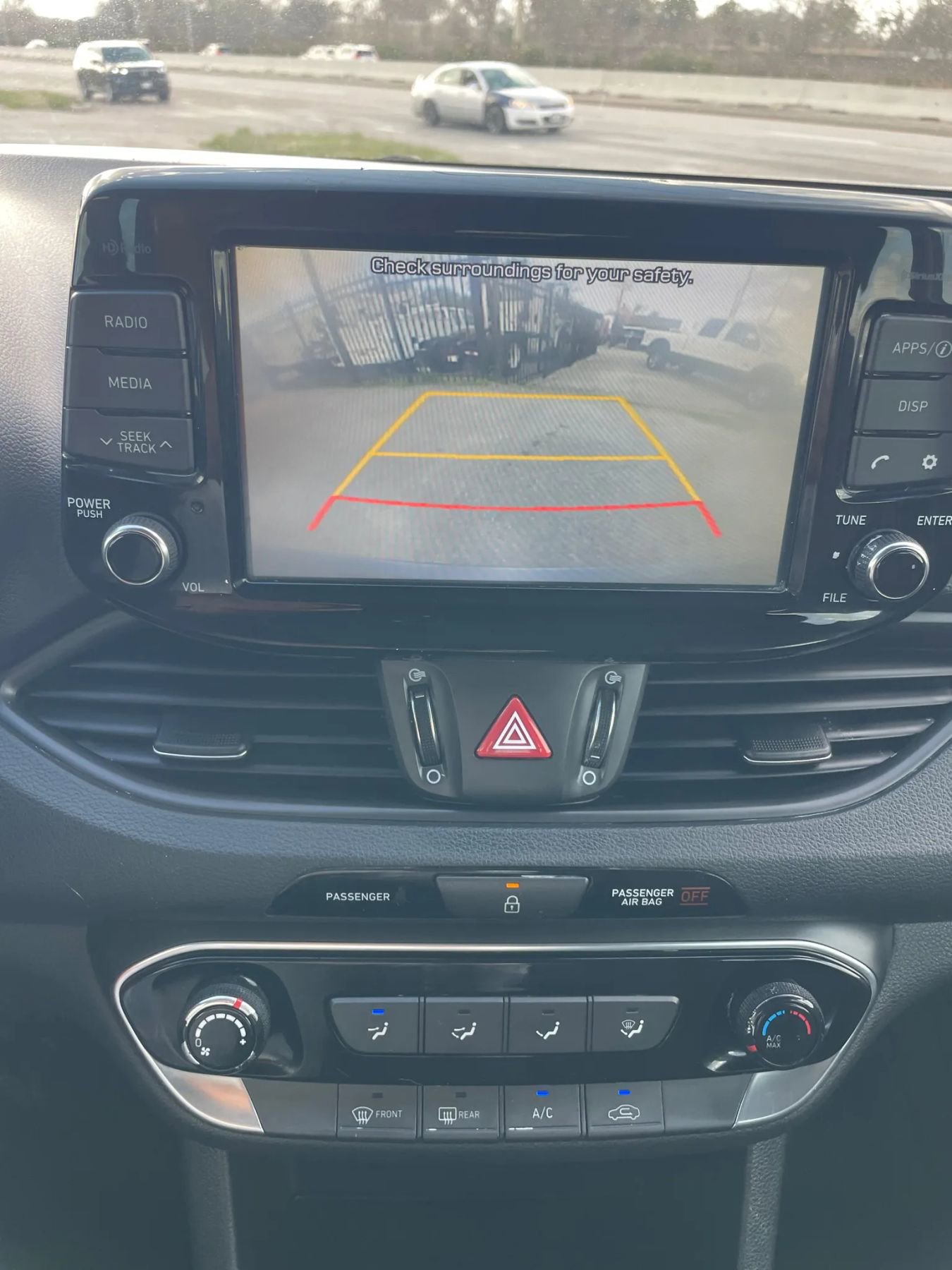 Used 2019 Hyundai Elantra GT FWD image 25