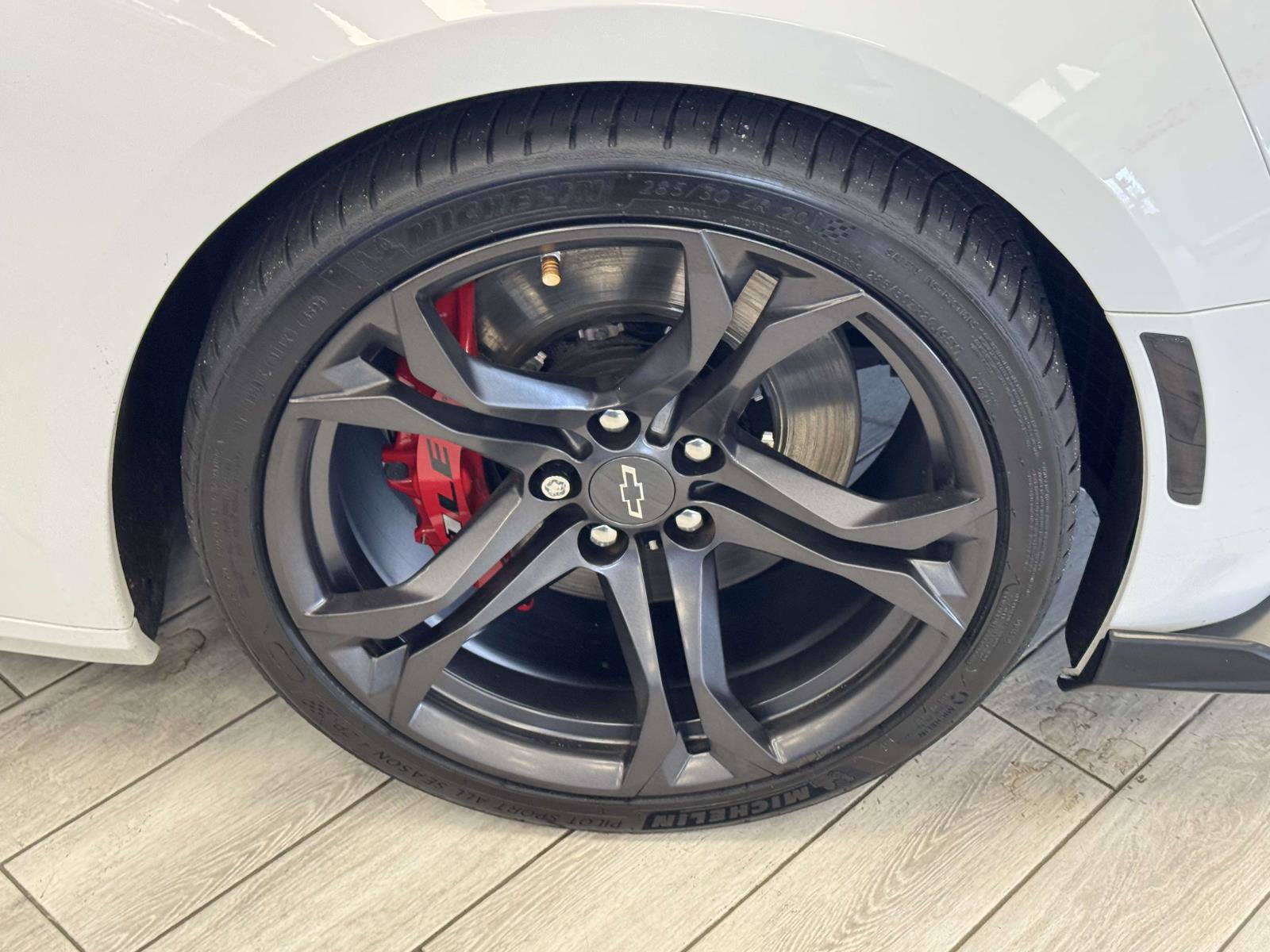 Used 2023 Chevrolet Camaro SS RWD image 9