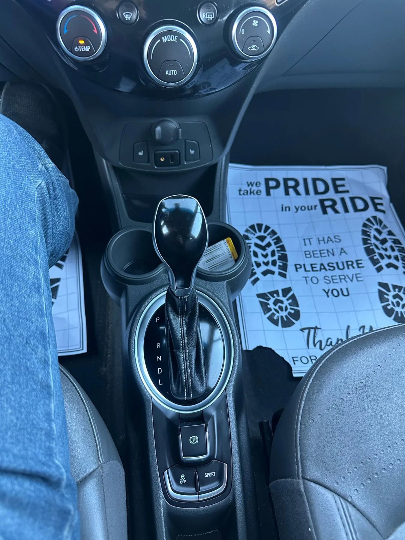 Used 2014 Chevrolet Spark LT image 20