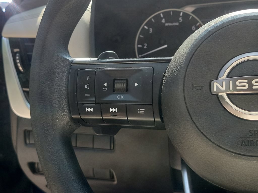 Used 2022 Nissan Rogue SV AWD/4WD image 21