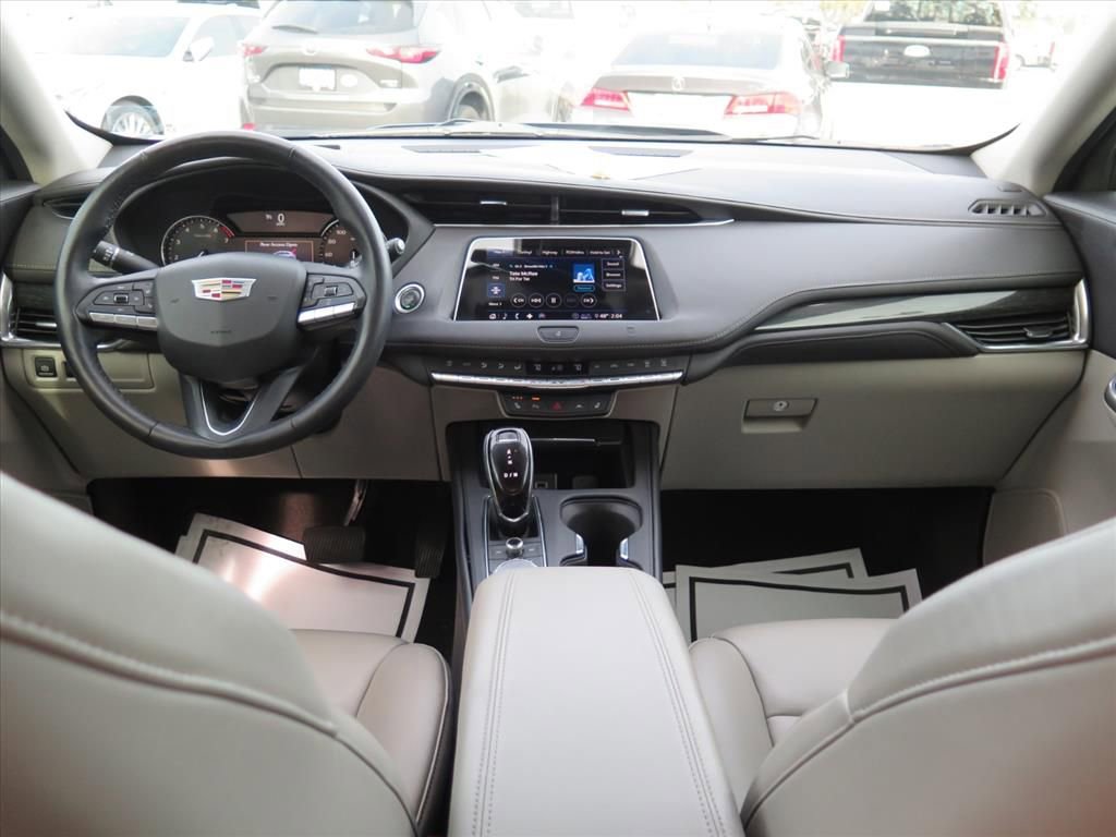 Used 2020 Cadillac XT4 Premium Luxury w/ Cold Weather Package image 22