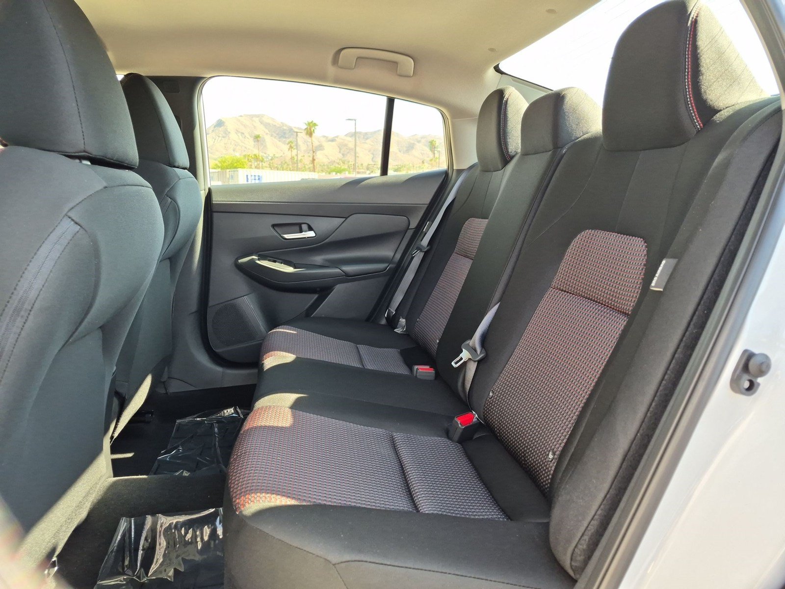 New 2027 Nissan Sentra SR w/ Floor Mat Package FWD image 11