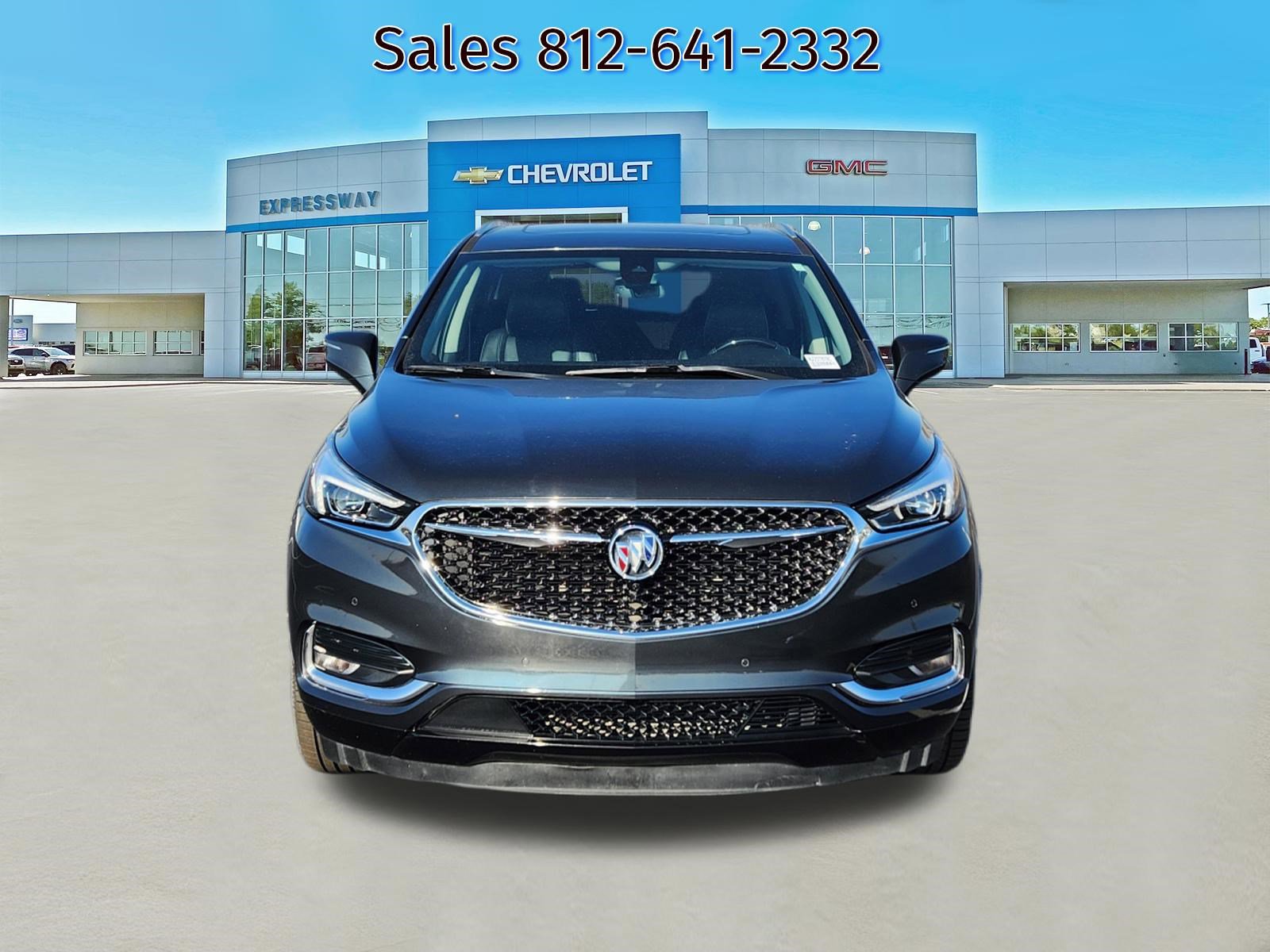 Used 2019 Buick Enclave Avenir w/ Avenir Technology Package FWD image 2